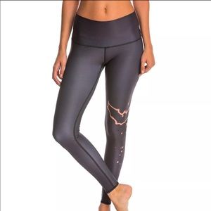 [SOLD] Teeki Rebirth Black Hot Yoga Pants XS